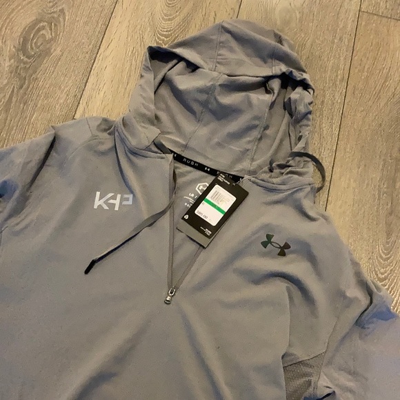 Men’s under armour light weight quarter zip - Picture 1 of 3